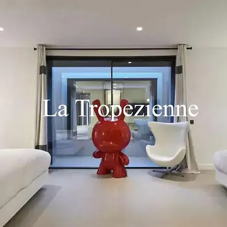 ゲストハウス La Tropezienne サントロペ